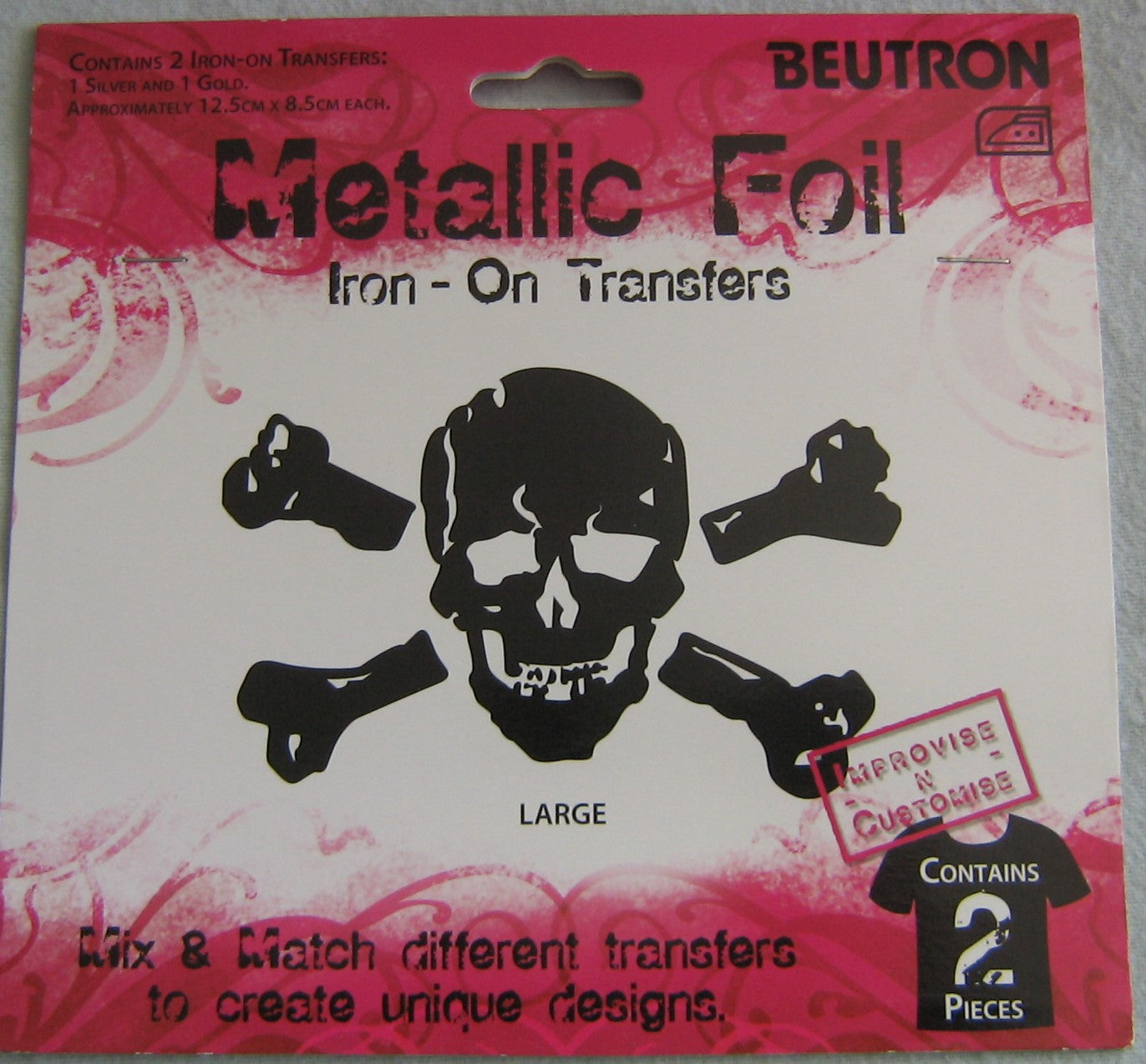 Skull & Cross Bones Iron-On Transfer Large